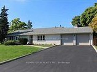 34 De Jong Dr N, Mississauga, ON