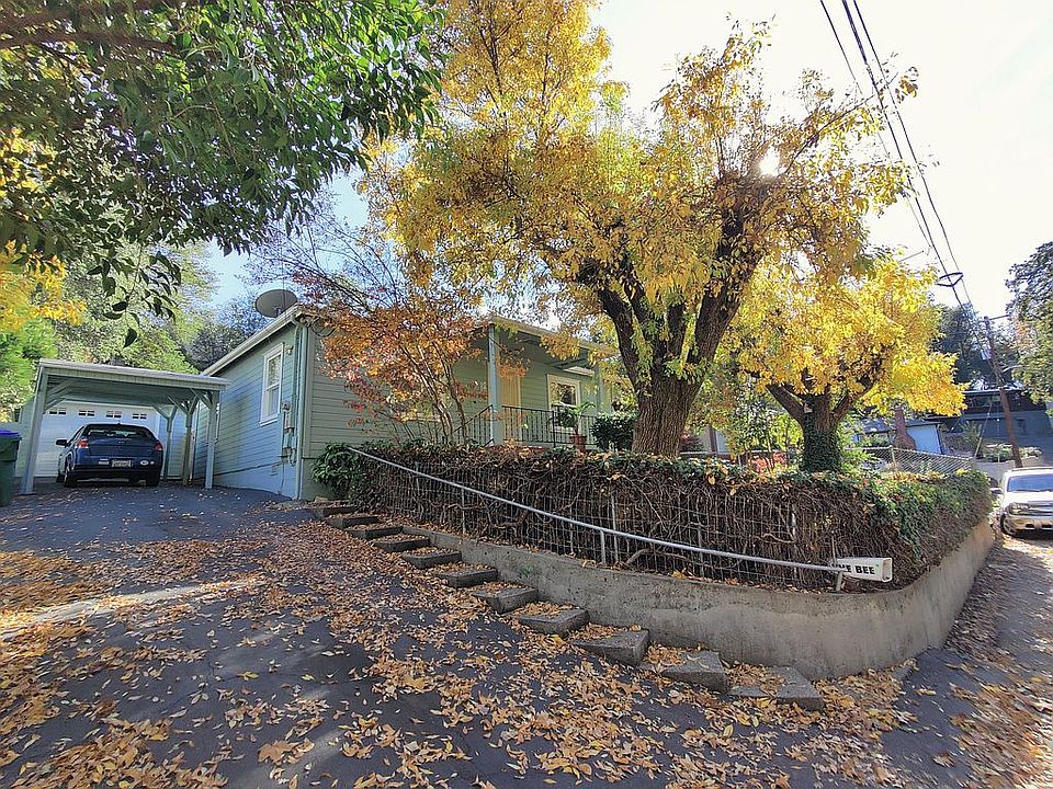 453 North Stewart