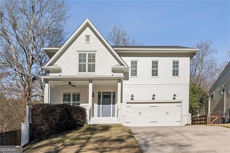 1st image of 1062 Country Ln NE