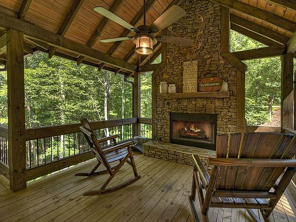 5th image of 476 Weaver Creek Way