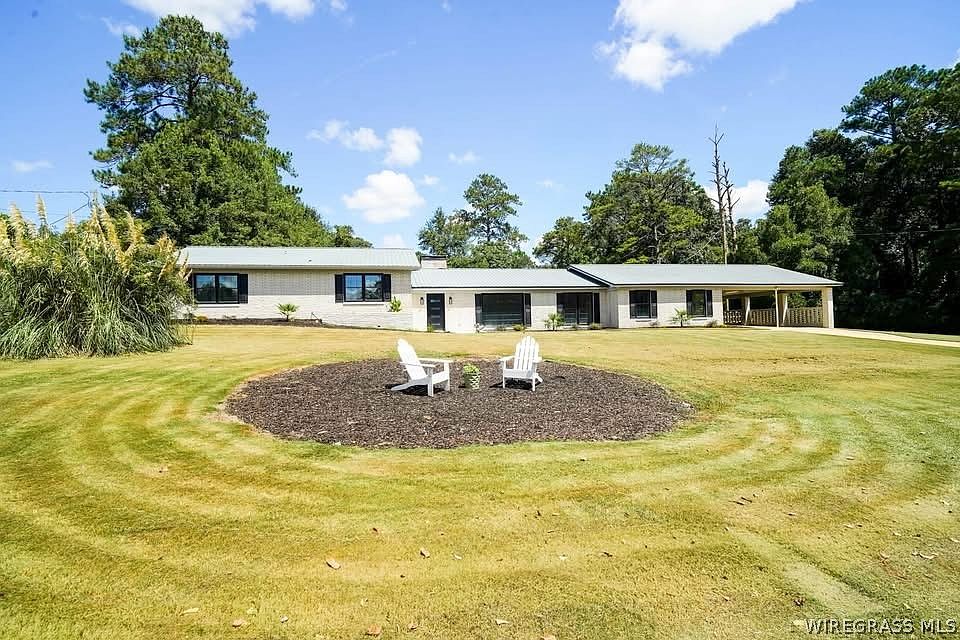 1st image of 405 Wilson Dr