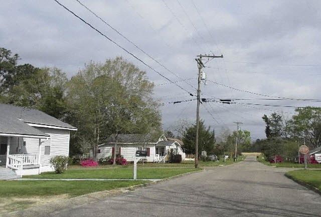 2nd image of 106 S Fleming St