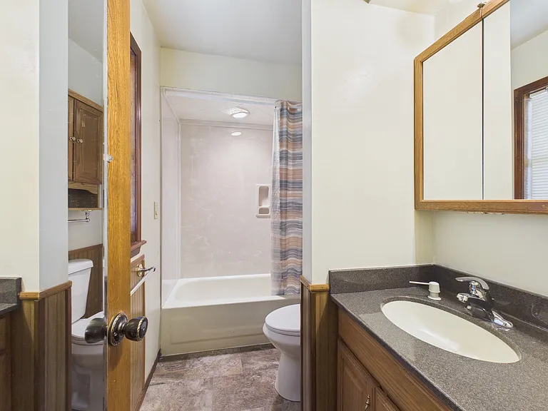 706 Elizabeth Dr — Photo 23
