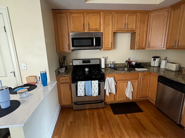 25 Lothrop St #1 — Photo 23