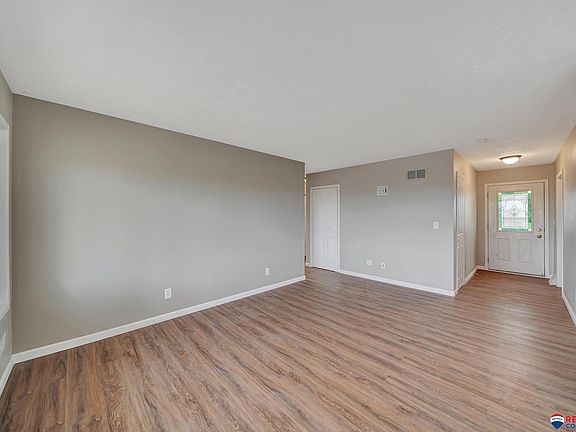 4th image of 3120 NW 49th St