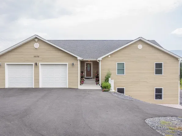 3232 Windy Heights Ln, Harrisonburg, VA 22802
