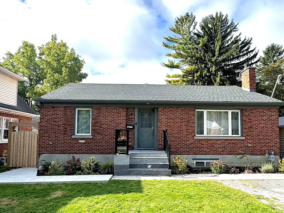52 Drury Ln