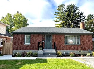 52 Drury Ln, Barrie, ON L4M 3C8
