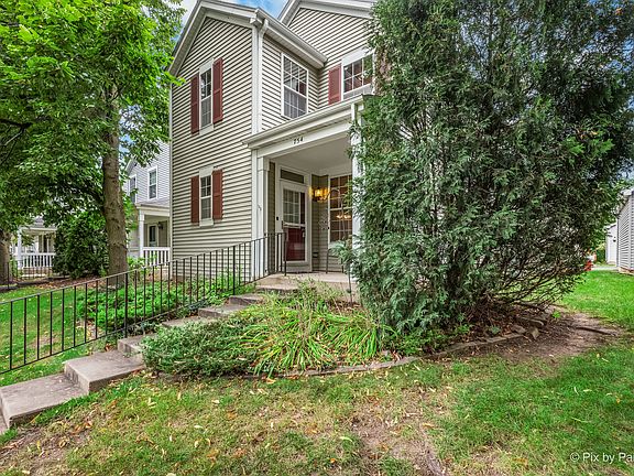 2nd image of 754 Golden Oak Cir