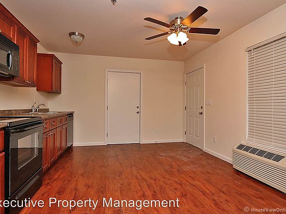 5th image of 1112 Bertling St APT D102