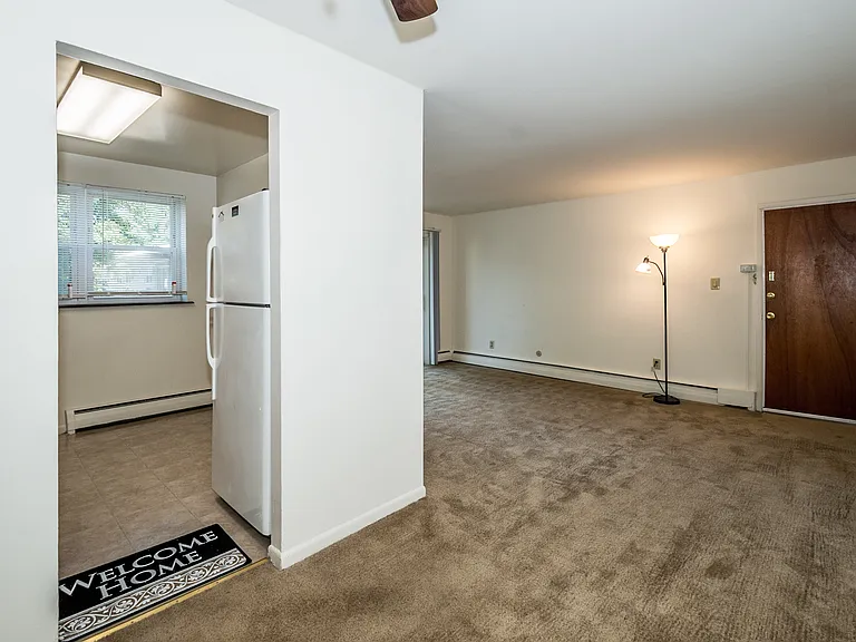 Parkview Apartments — Photo 8