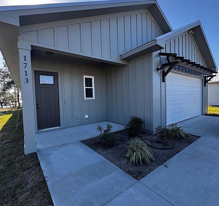 1st image of 275 Ridgecrest Pkwy