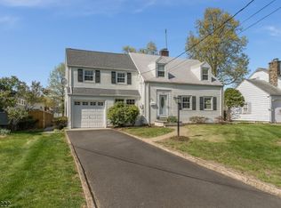 215 Lawrence Ave, North Plainfield, NJ 07063