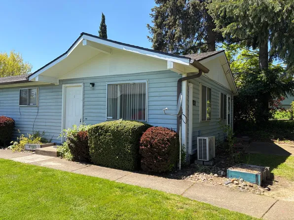 1021 Main St E, Monmouth, OR 97361