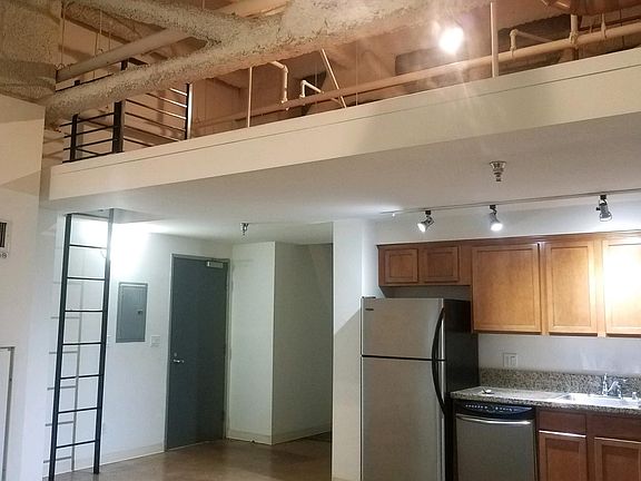 4th image of 409 W Olympic Blvd APT 207