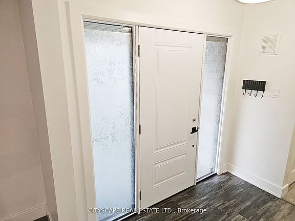 5th image of 891 Riverside Dr