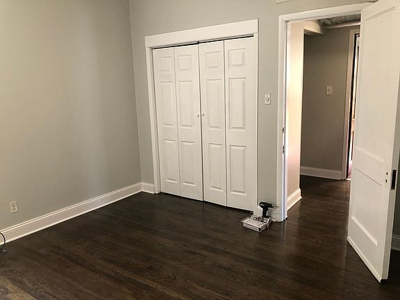 3rd image of 629 W Stratford Pl #3