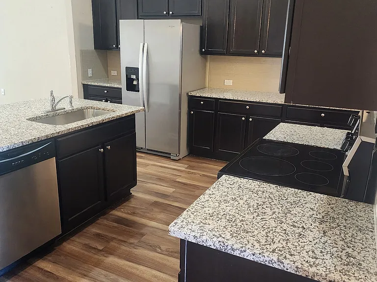617 Donegal Ln — Photo 14