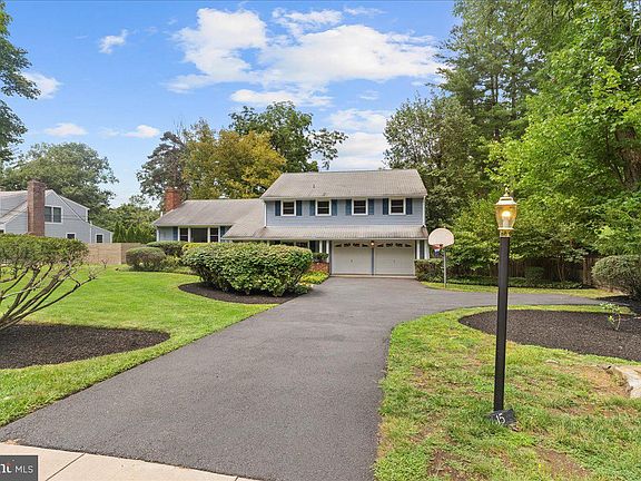3rd image of 15 Linwood Cir