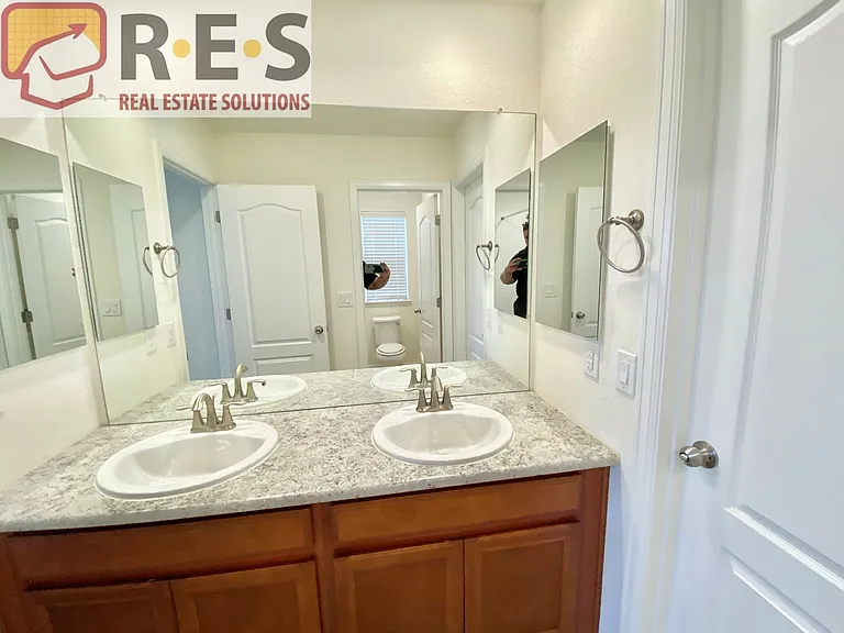 8811 Concolor Ln — Photo 12