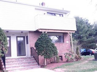 897B Merritt Dr #2002, Hillsborough, NJ 08844