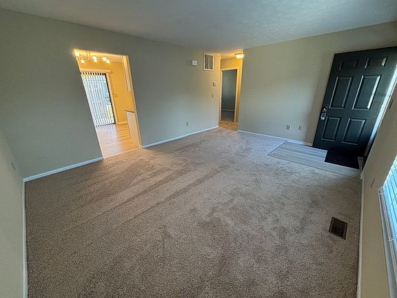 2nd image of 1888 Stoneview Ct