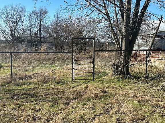 3rd image of 1273 County Road 3325