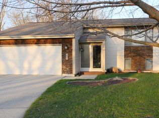 431 Opal Cir, Ames, IA 50010