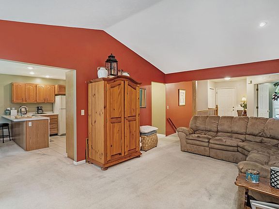 2nd image of 4119 Anchor Dr