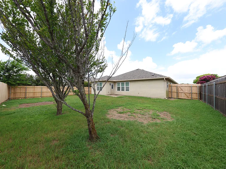 1123 Abbey Rdg — Photo 19