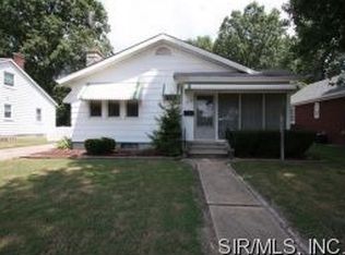 1219 W Main St, Mascoutah, IL