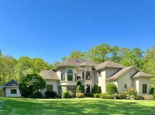 37 Putnam Hill Rd, Sutton, MA 01590