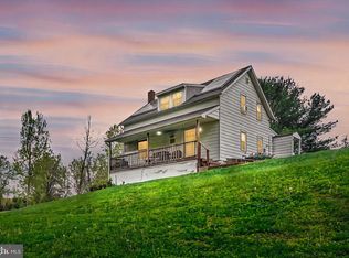 2 Circle Dr, Wrightsville, PA 17368