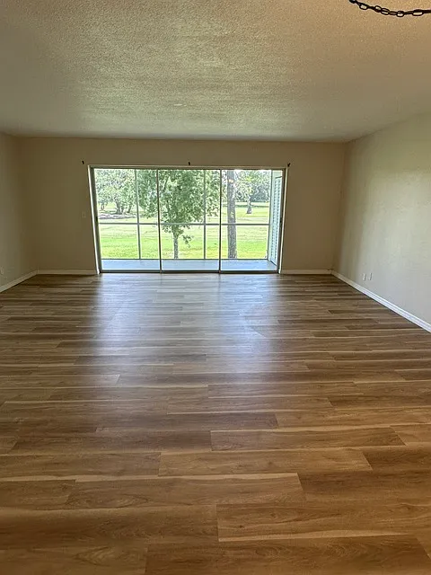 2 bed, 1283 sqft, $2,000 — Photo 3