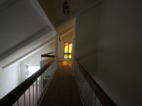4th image of 14228 Barrymore St