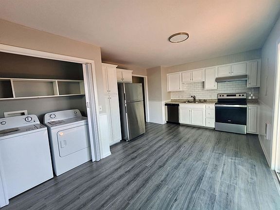 4th image of 284 Elkin Cir