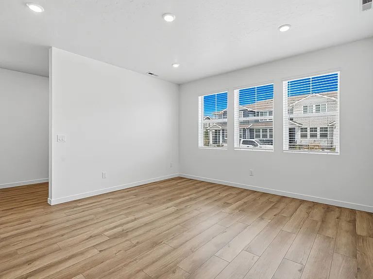4177 W Perspective St — Photo 9