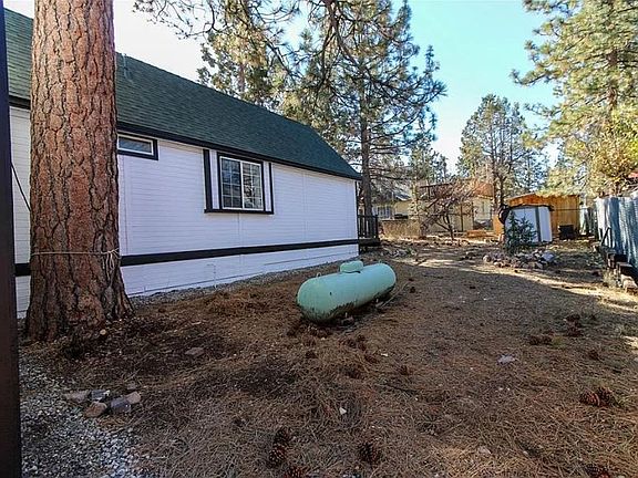 3rd image of 158 Leonard Ln