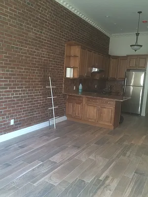 Rented by Piazza Realty LLC | media 9