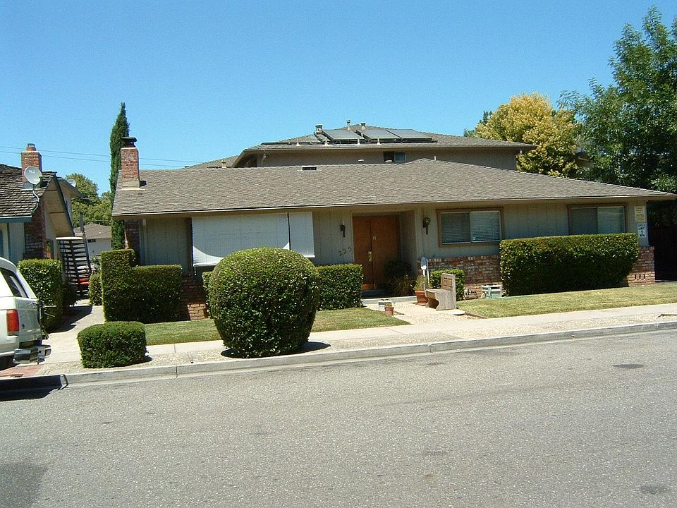Front view of 4plex
