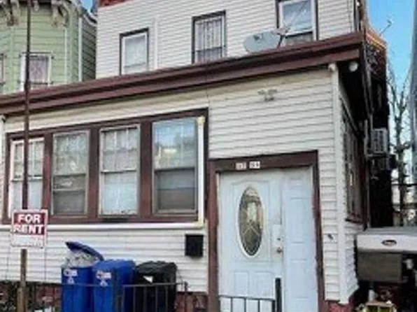 3739 99th St, Corona, NY 11368