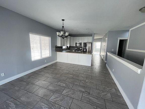 5th image of 4164 W Millsden Ln