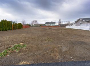 722 NE Shoshone Dr, Redmond, OR