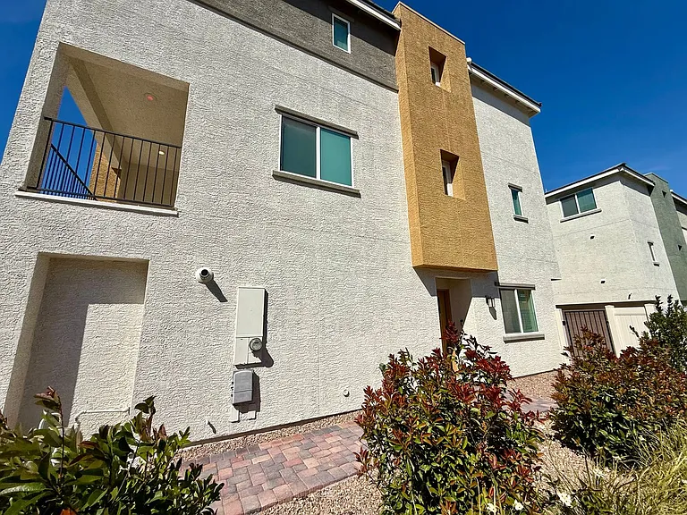 3720 Brilliant Sunset St — Photo 35