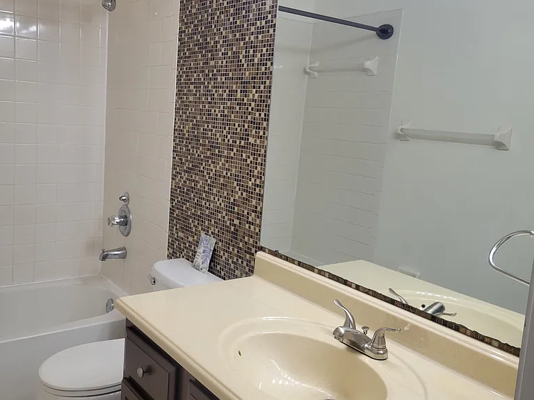 1324 Franford Dr — Photo 24