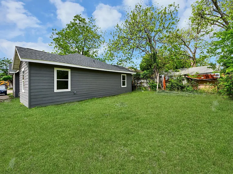 7021 Canal St #A — Photo 25