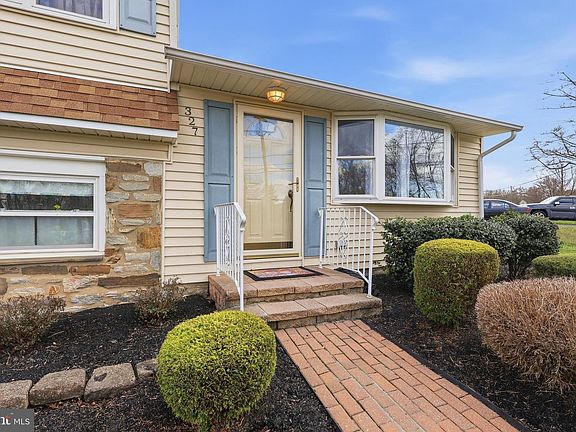 2nd image of 327 S Norristown Rd