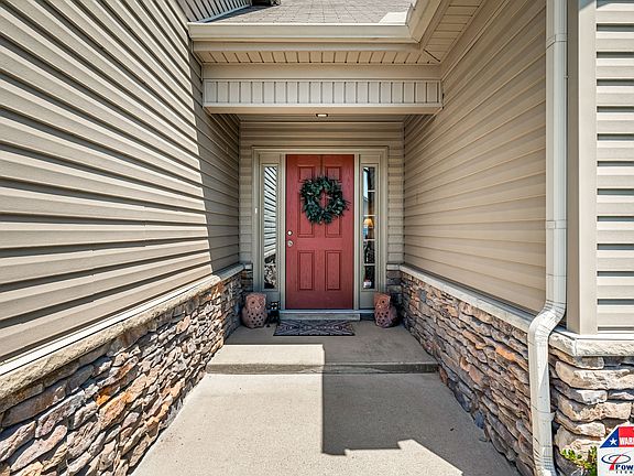 3rd image of 1621 Ursuline Ln
