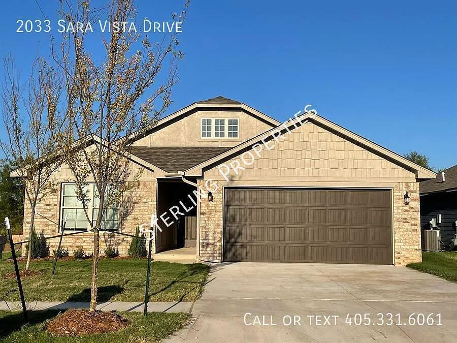 2033 Sara Vista Dr