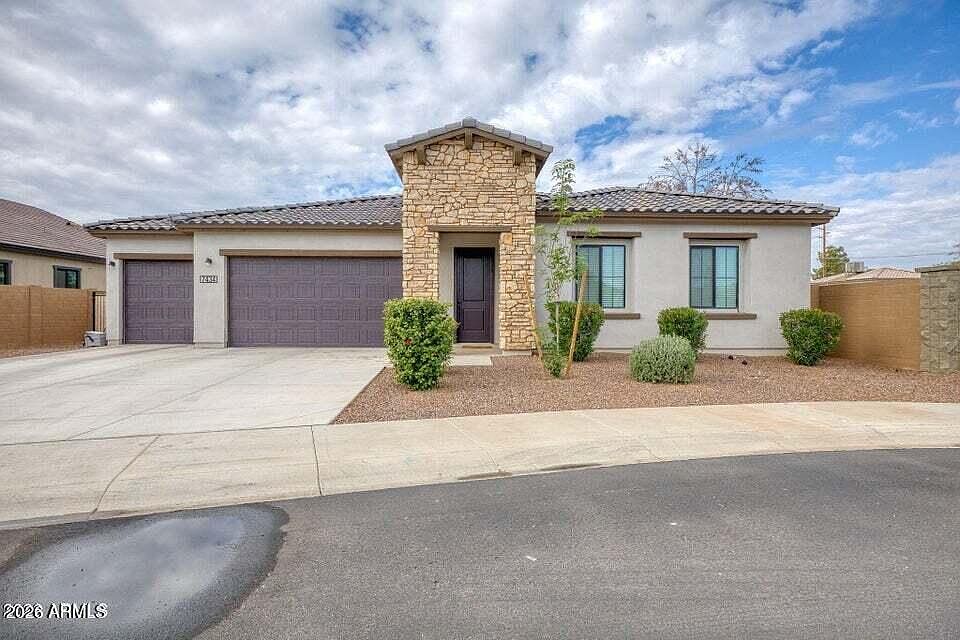 1st image of 7434 N 80Th Lane